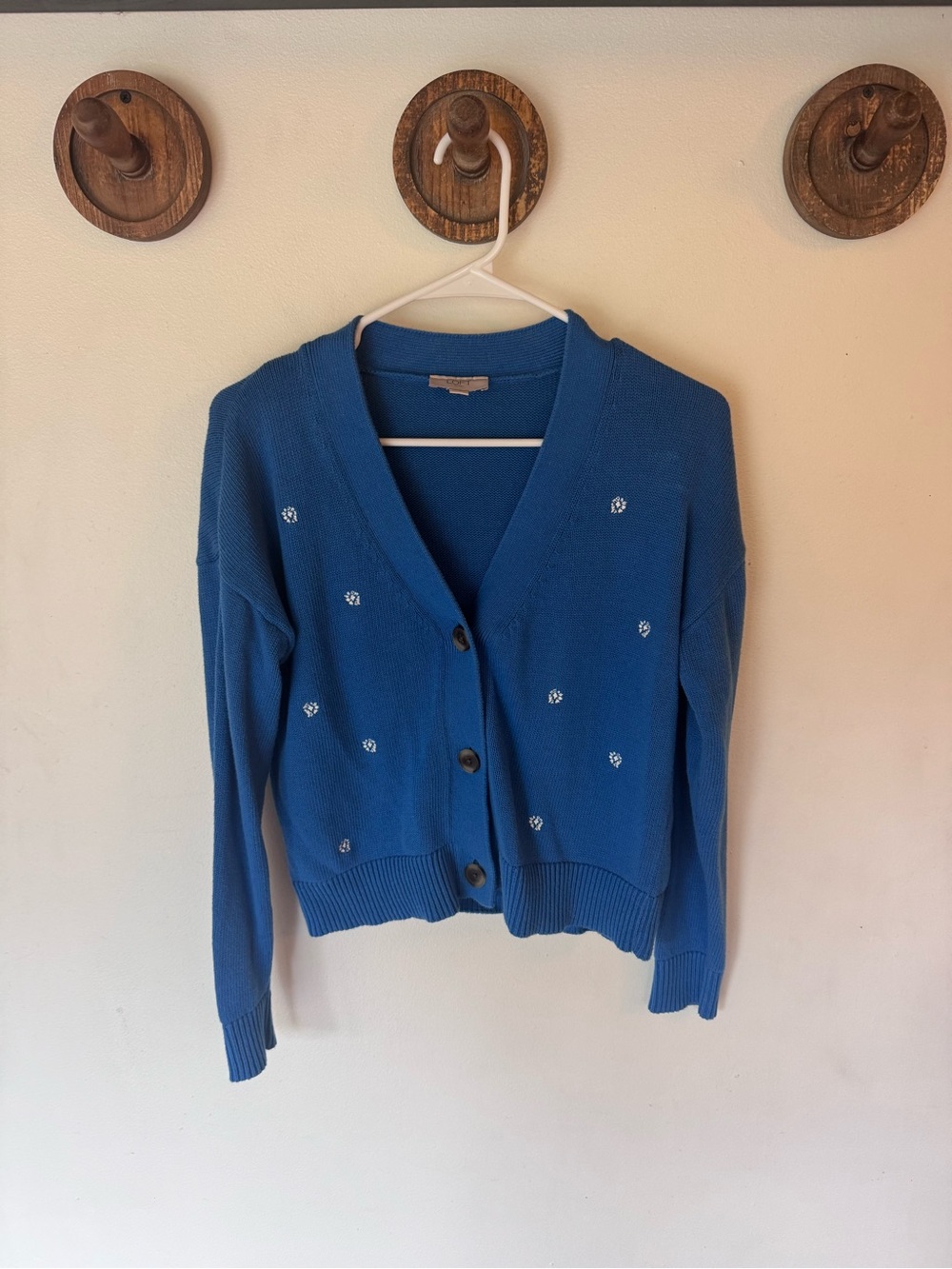 LOFT outlet Blue V-Neck Embroidered crop Cardigan sweater size small
